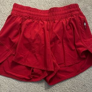 Lululemon Tracker Short - red size 8